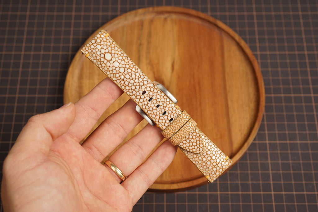 Bespoke Single Pearl Beige Stingray Leather Watch Strap