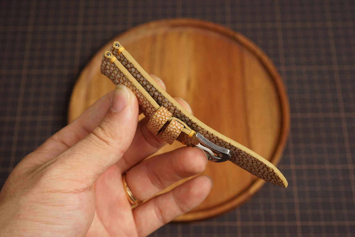 Bespoke Single Pearl Beige Stingray Leather Watch Strap