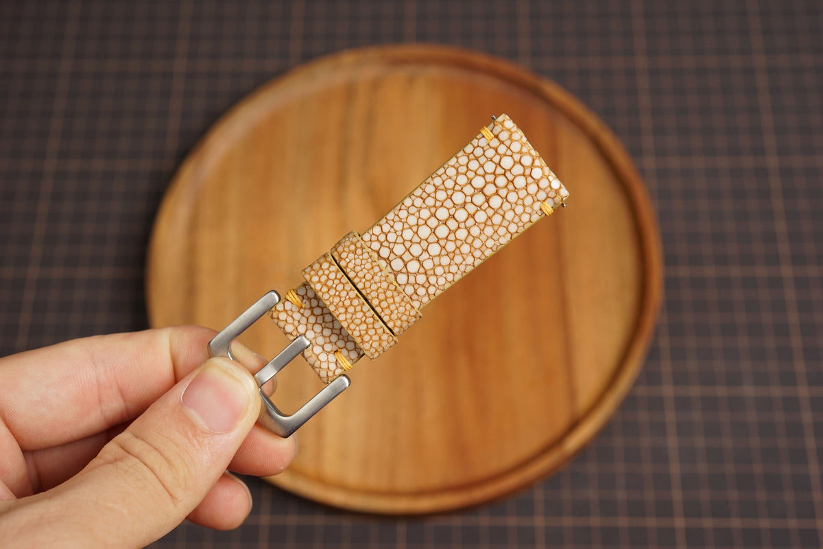 Bespoke Single Pearl Beige Stingray Leather Watch Strap