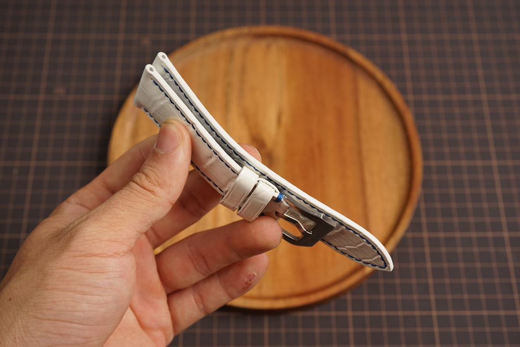 Bespoke White Alligator Leather Watch Strap with Blue Stitching for Panerai 20/22/24/26/27mm