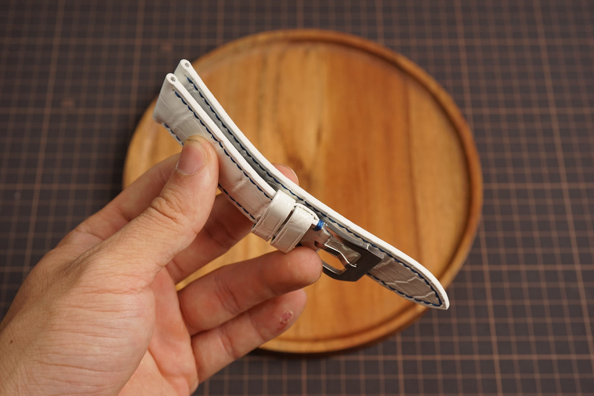 Bespoke White Alligator Leather Watch Strap with Blue Stitching for Panerai 20/22/24/26/27mm