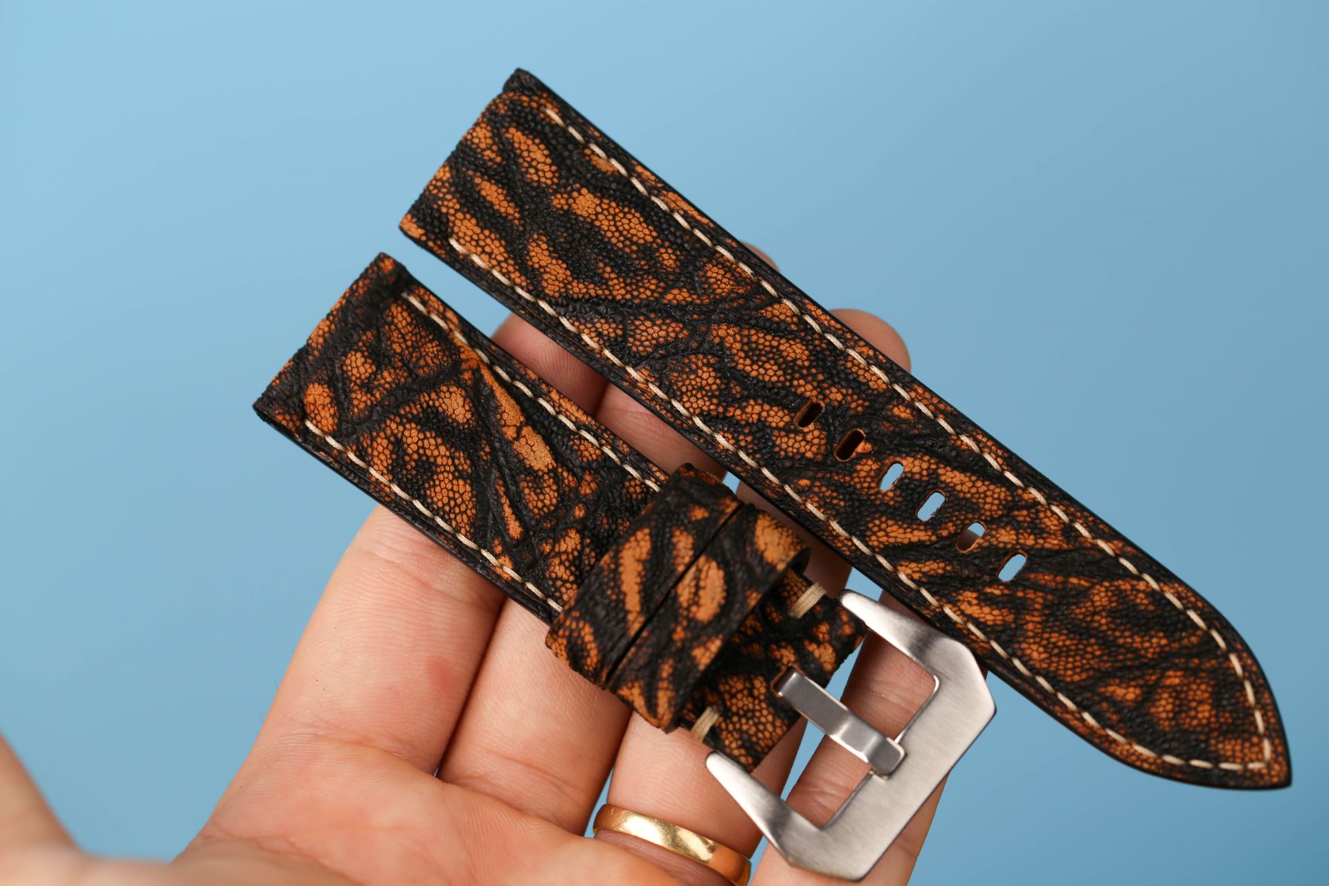 Black Brown Elephant Watch Strap 22mm (5)