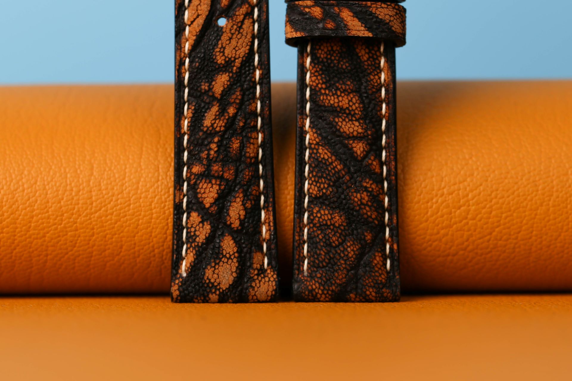 Black Brown Elephant Watch Strap (7) Black Brown Elephant Watch Strap (7)